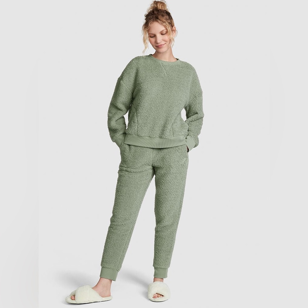 PINK Cozy Jogger Pajama Set 💚